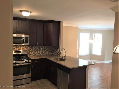 219 Tulip Ln, East Freehold NJ  07728-4103 exterior