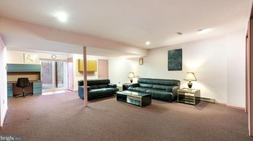 239 Goshen Rd, Collegeville PA  19473-2203 exterior