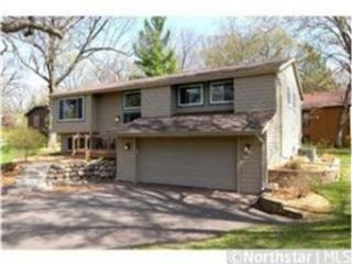 6843 Woodland Dr, Edina MN  55346-2710 exterior