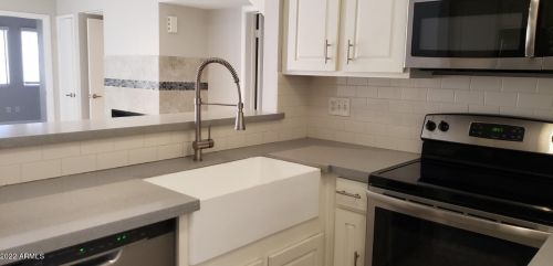 30 Brown Rd, Mesa, AZ 85201-3525