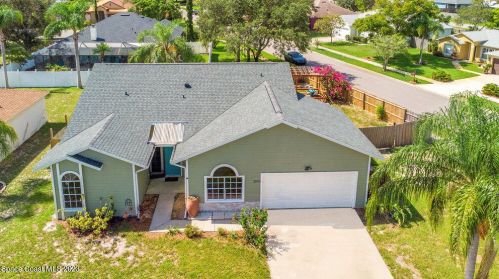 3539 Nikon Ct, Titusville, FL 32796-2363
