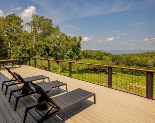 511 Breezy Hl Rd, Hillsdale NY  12529-5056 exterior