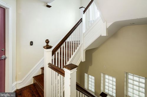 7317 Bryan St, Philadelphia PA 19119-1634 exterior