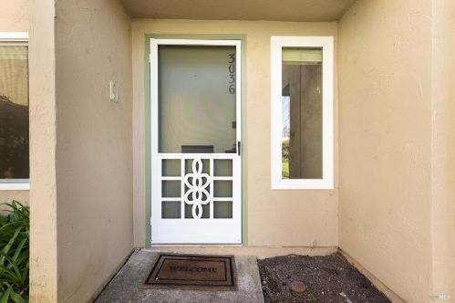 3036 Yulupa Ave, Santa Rosa, CA 95405-8648