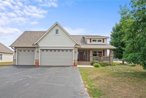 310 Spring St, East Farmington, WI 54020-4364