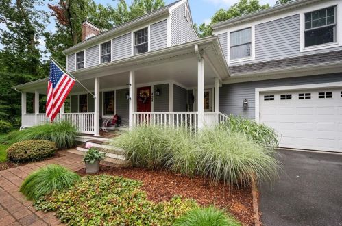 434 Quidnessett Rd, North Kingstown RI  02852-1500 exterior