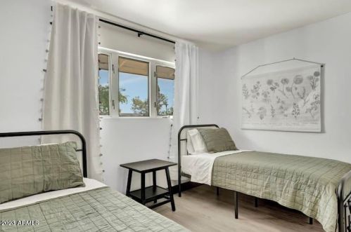 2013 66 St, Scottsdale AZ 85251-6120 exterior