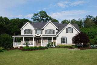 2220 Oakwood Dr, Danville, PA 17821-7072