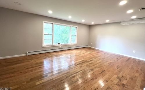 38 Alba Pl, Parsippany NJ  07054-2249 exterior