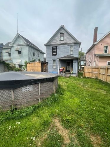 110 Richlieu Ave, New Castle PA  16101-3560 exterior