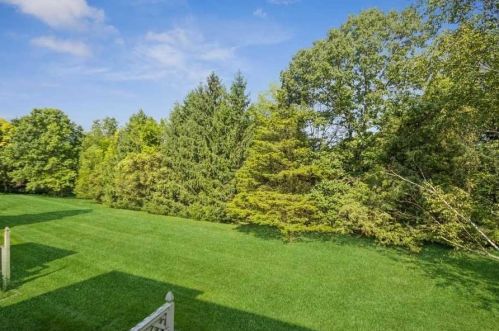 24 Deer Xing Dr, Fishkill NY  12524-1362 exterior