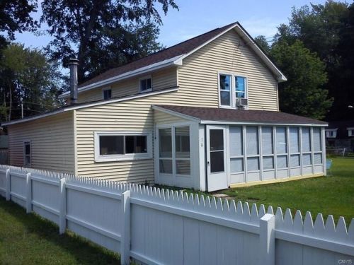 78 Larned Rd, Pennellville, NY 13132-3126