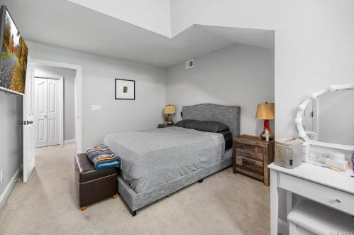 22 Pembrooke Ct, Tompkins Corners NY  10579-3247 exterior