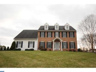 111 Meadowland Dr, Collegeville, PA 19426-2740
