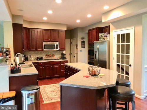 602 Archibald Ln, Florence NJ  08518-4010 exterior