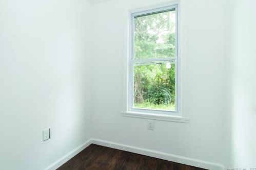 125 Denver Ave, Bridgeport CT  06605-1903 exterior