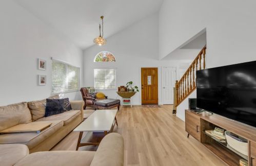 217 Fairmont Dr, Grass Valley CA  95945-9708 exterior