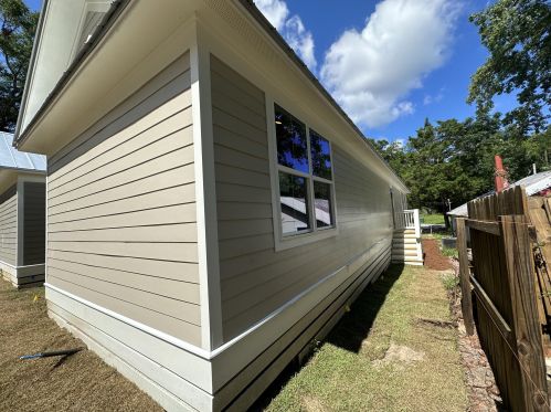156 7th St, Defuniak Springs FL  32433-7457 exterior