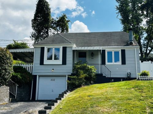 332 Delano Dr, Pittsburgh, PA 15236-4443