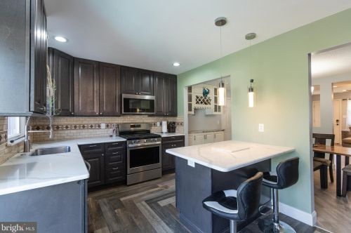 25 Goldy Dr, Gloucester NJ  08030-1318 exterior