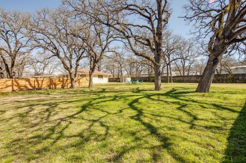 2011 Wilhelm Dr, Bryan TX 77803-6012 exterior