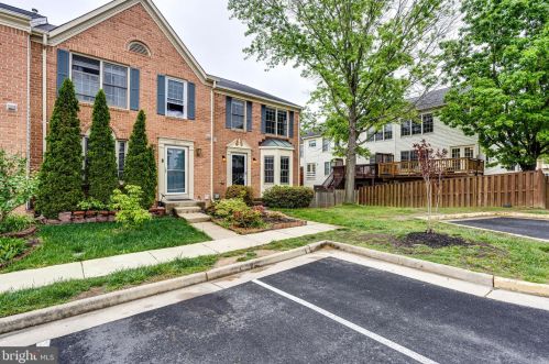 4010 Cairo Pl, Woodbridge, VA 22192-7616