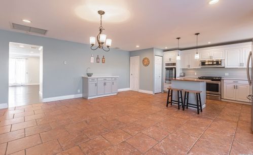 143 Sherbrooke Rd, North Lindenhurst NY  11757-1646 exterior