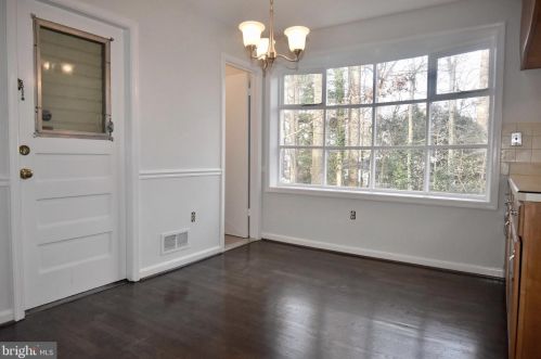 6800 Quebec Ct, Springfield VA  22152-3414 exterior