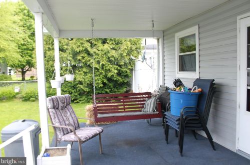 584 Main St, Barneytown PA  17052-9456 exterior