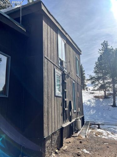 1750 Water St, Guffey, CO