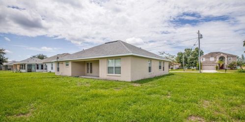 415 Cardinal Ct, Kissimmee FL  34759-4424 exterior