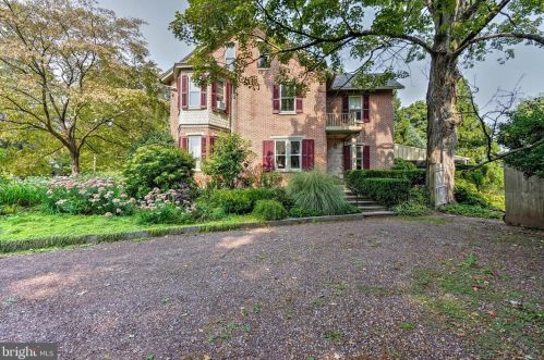 233 Union St, Kennett Sq PA  19348-3330 exterior