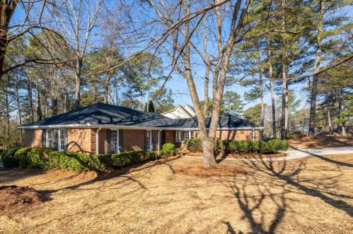 854 Carlisle Rd, Stone Mountain, GA 30083-4758