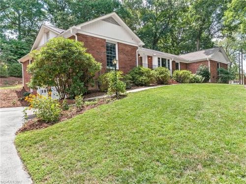 21 Allesarn Rd, Asheville, NC 28804-2204