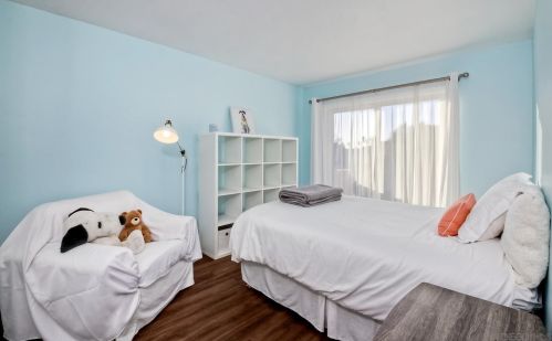 16993 Cresta Dr, San Diego CA 92128-2311 exterior