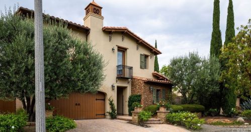 43 Fresco, Irvine, CA 92603-4103
