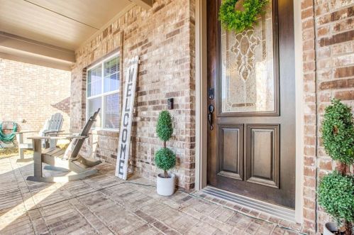 14209 Blueberry Hill Dr, Oak Point, TX 75068-5147