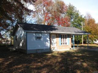 208 Holmes St, Adamsville, TN 38310-1804