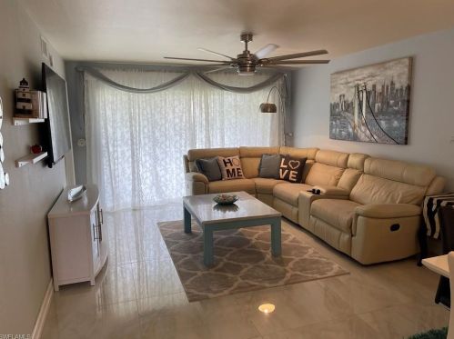 1316 Derbyshire Ct, Naples, FL 34116-3633