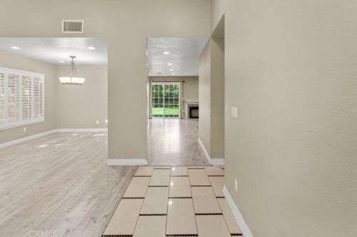 617 Pinecrest Ln, Walnut CA  91789-4163 exterior