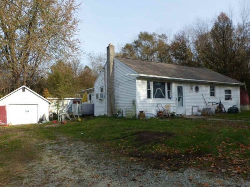17722 Walnut St, Inwood, IN 46563-8012