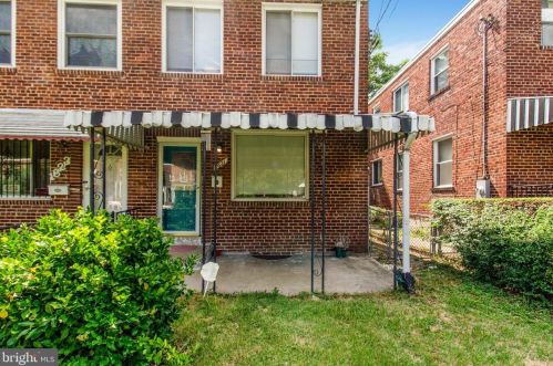 1621 Fort Dupont St, Washington, DC 20020-1052