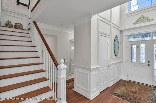 21 Hazelwood Ter, Tinton Falls, NJ 07724-2776