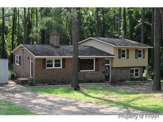 1902 Pearl St, Fayetteville, NC 28303-4341