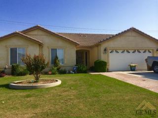 10519 Pleasant Valley Dr, Bakersfield, CA 93311-9152