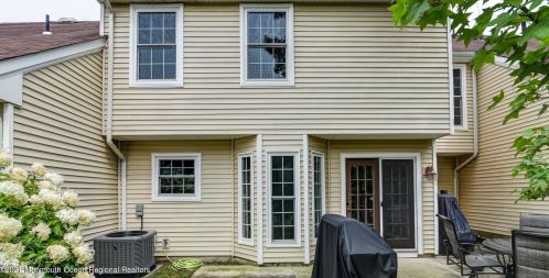 166 Primrose Ln, East Freehold NJ  07728-4077 exterior