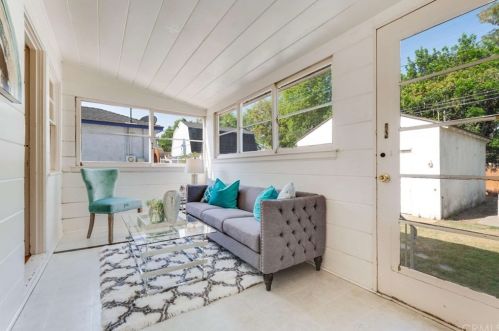 6139 Fidler Ave, Lakewood CA  90712-1256 exterior