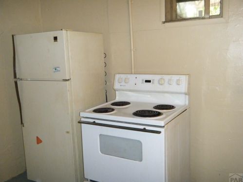 206 Arroyo Ave, Pueblo, CO 81004-2951