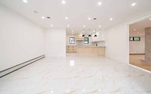 501 Saddle Rdg Rd, Woodsburgh NY  11598-1553 exterior