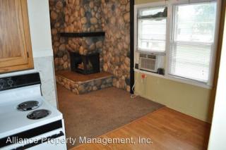 2204 Green Ave, Manhattan KS  66502-4724 exterior